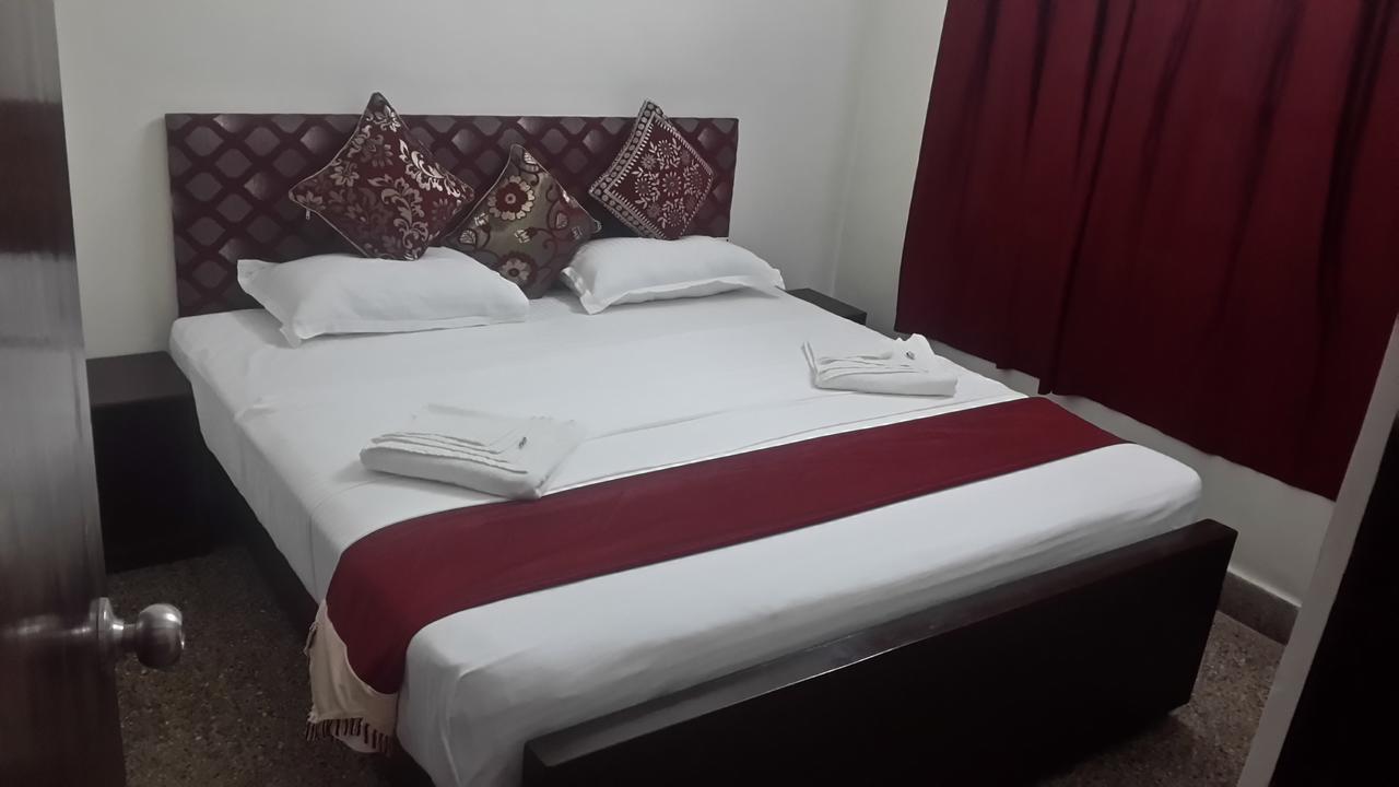 Hotel Republica Панаджи Экстерьер фото
