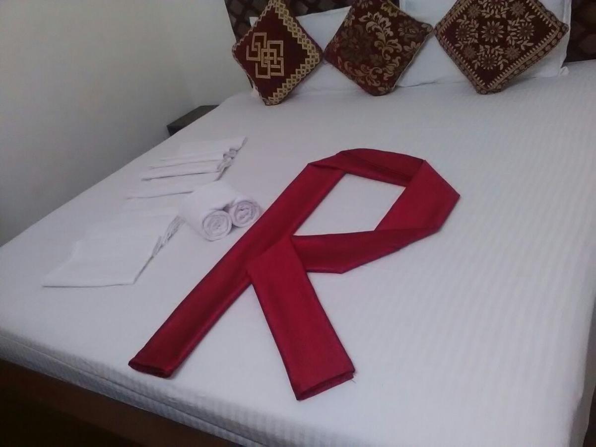 Hotel Republica Панаджи Экстерьер фото