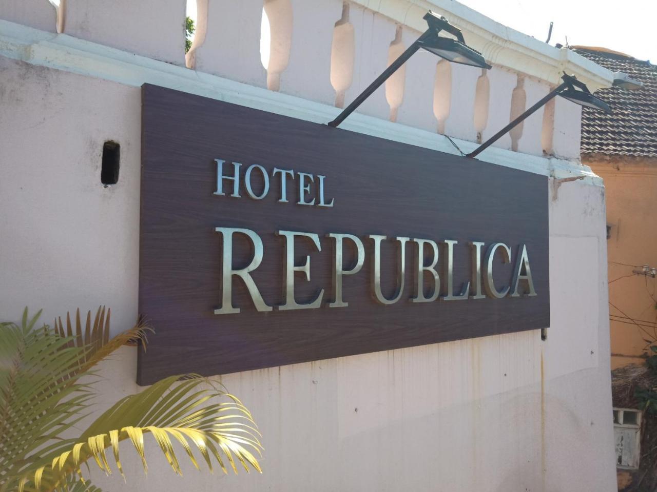 Hotel Republica Панаджи Экстерьер фото